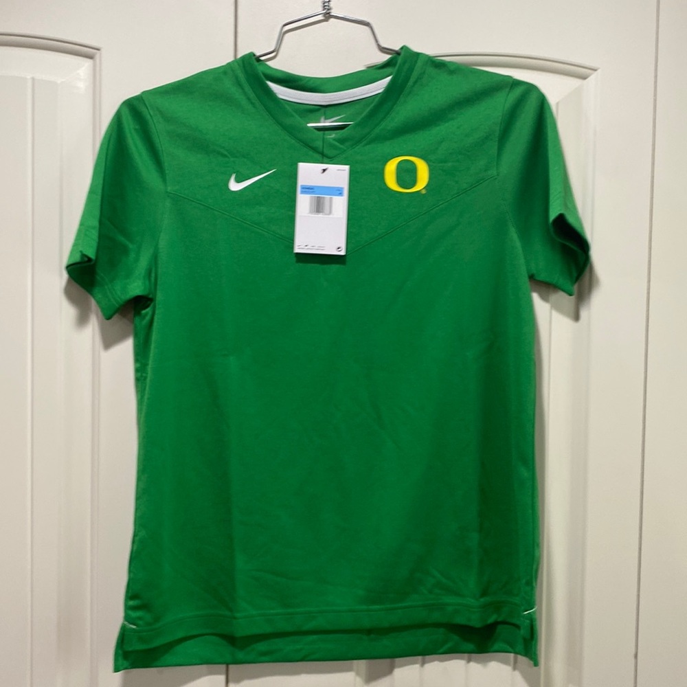 Nike womens short sleeve dri fit v-neck size M DJ5121